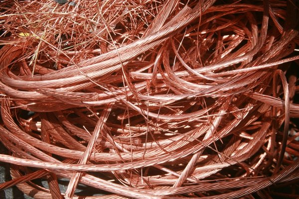 Giá đồng dây điện phế liệu biến động tùy vào chất lượng, thị trường, đơn vị thu mua,...