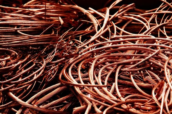 Đồng dây điện loại 1 có lõi to, màu đỏ sáng bóng, giá thu mua cao