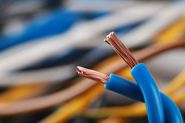 Dây điện sinh hoạt có lõi đồng nhỏ, vỏ nhựa dày, giá thu mua thấp hơn các loại khác