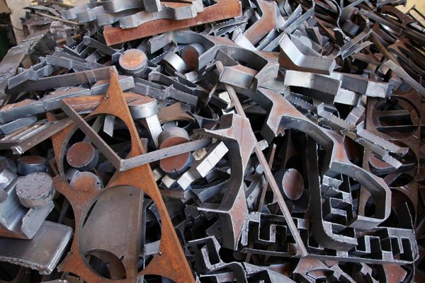 Nhiều yếu tố ảnh hưởng đến giá thu mua phế liệu như chất lượng, số lượng và tình hình thị trường