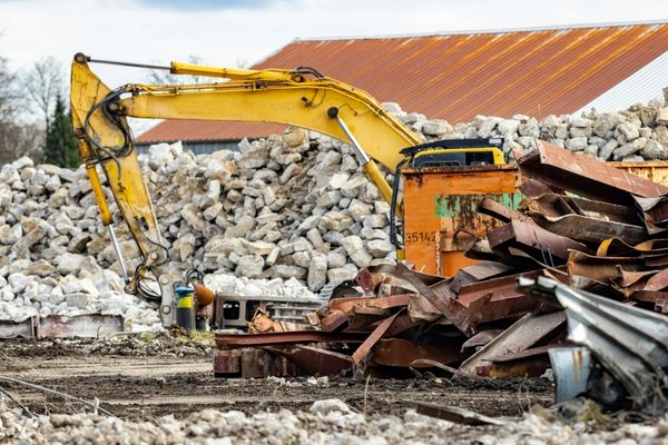 Phế liệu xây dựng gạch vỡ, bê tông vụn, xà bần nghiền làm vật liệu san lấp và gạch không nung