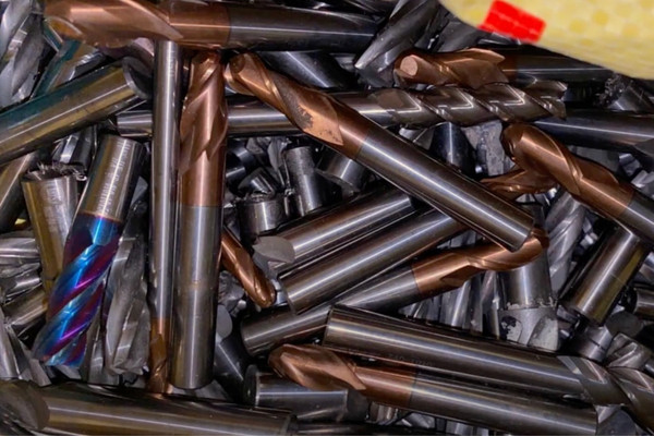 Các loại phế liệu kim loại được thu mua giá cao tại Quận 9