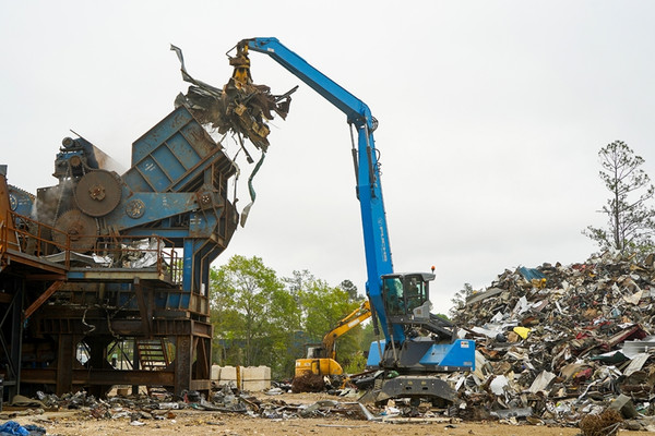 Phế Liệu Huy Lộc Phát thu mua phế liệu tận nơi trên khắp các tuyến đường và khu công nghiệp tại Quận 9