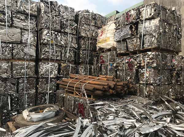 Kho tập kết phế liệu, vật liệu tại khu vực Quận 2