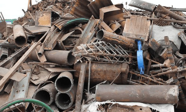 Dịch vụ thu mua phế liệu Quận 8 ngày càng được quan tâm bởi phế liệu thải ra rất lớn