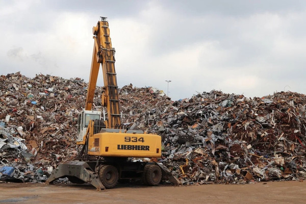 Phế Liệu Huy Lộc Phát cam kết giá thu mua gang phế liệu cao hơn thị trường 10 - 30%