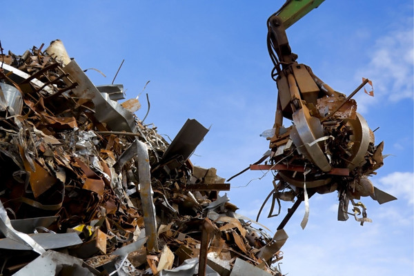 Phế Liệu Huy Lộc Phát với quy trình thu mua phế liệu minh bạch, thanh toán ngay khi hàng lên xe