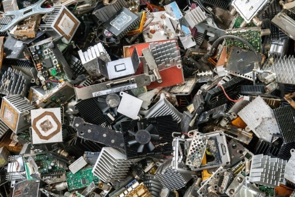 Thu mua phế liệu điện tử tại Gò Vấp gồm bo mạch, CPU, linh kiện máy tính,...